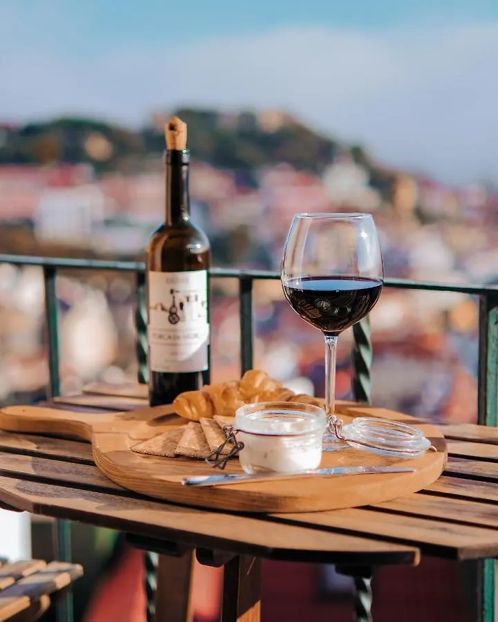 Graca - Castle | Lisbon Cheese & Wine Apartments